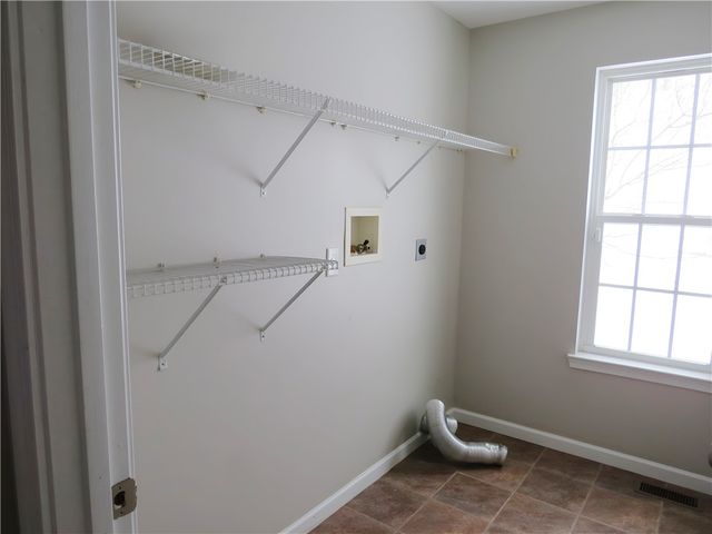 2064 Majestic Dr, North Strabane, PA 15317