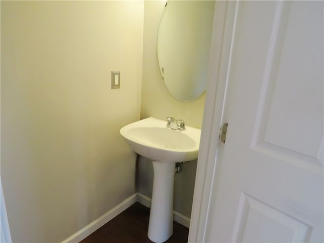 2064 Majestic Dr, North Strabane, PA 15317