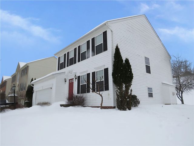 2064 Majestic Dr, North Strabane, PA 15317