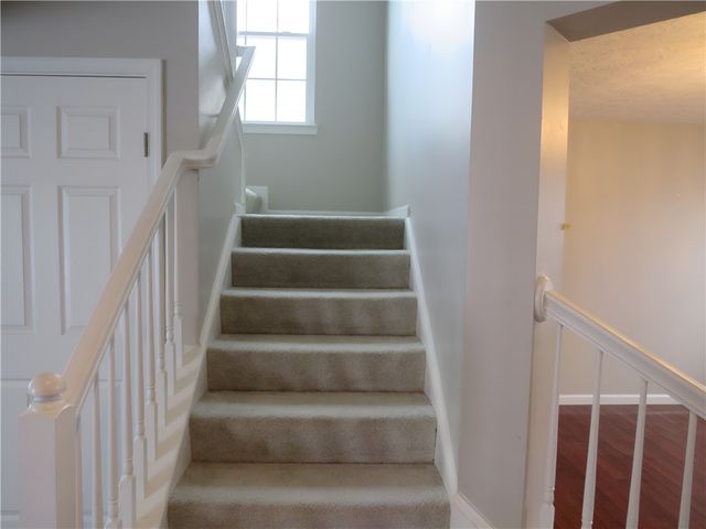 2064 Majestic Dr, North Strabane, PA 15317