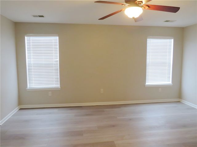 2064 Majestic Dr, North Strabane, PA 15317