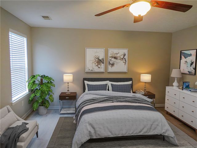 2064 Majestic Dr, North Strabane, PA 15317