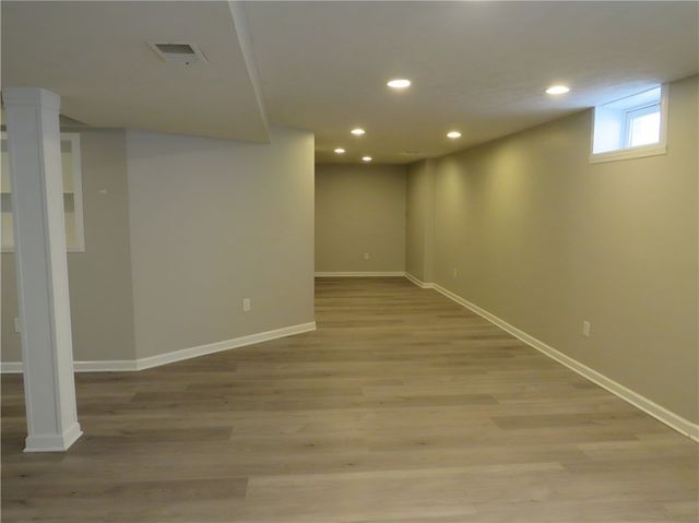 2064 Majestic Dr, North Strabane, PA 15317