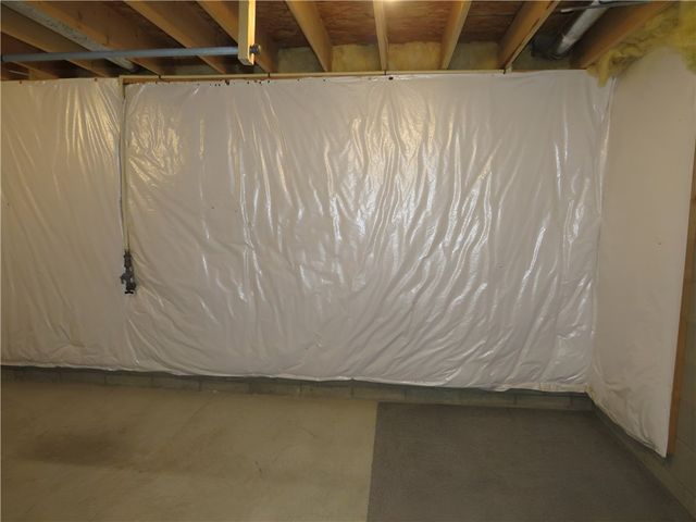 2064 Majestic Dr, North Strabane, PA 15317