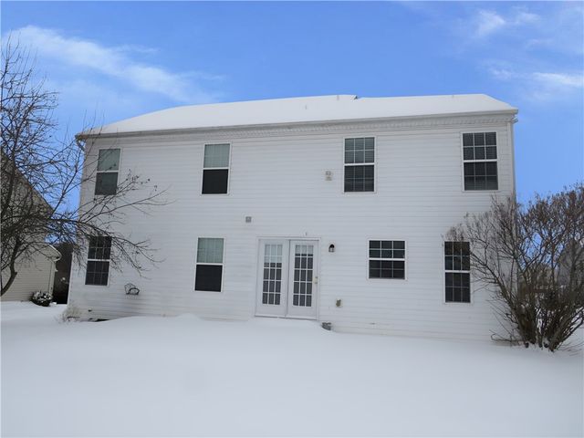 2064 Majestic Dr, North Strabane, PA 15317