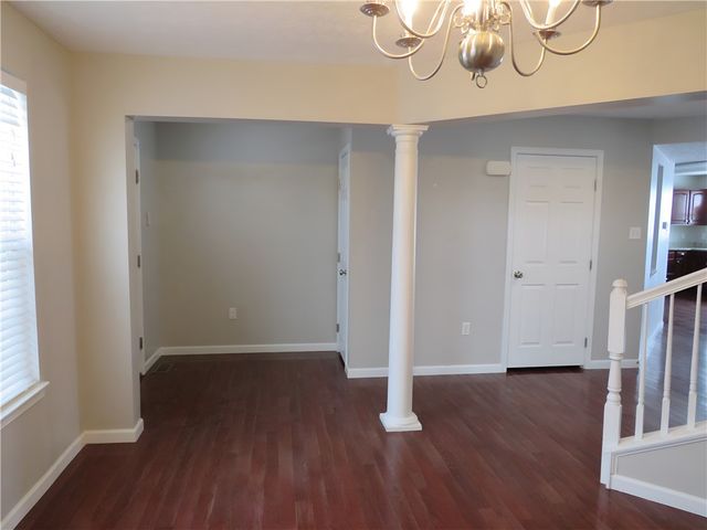 2064 Majestic Dr, North Strabane, PA 15317