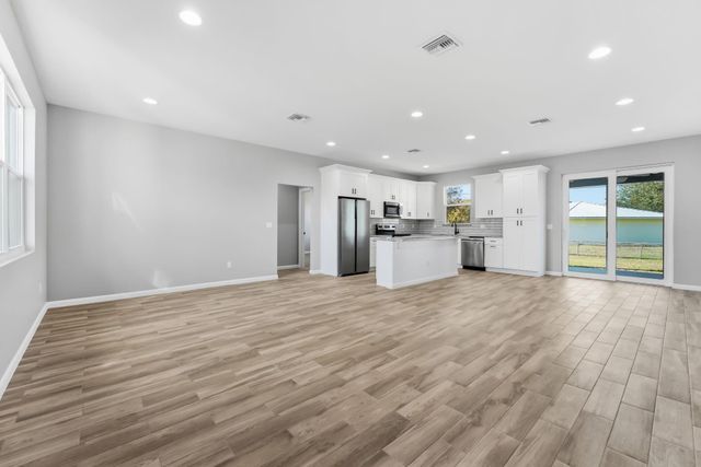 3269 NW 24th Ave, Okeechobee, FL 34972