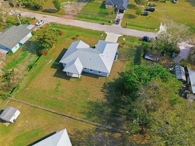 3269 NW 24th Ave, Okeechobee, FL 34972