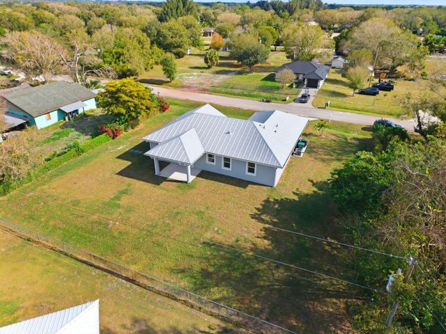 3269 NW 24th Ave, Okeechobee, FL 34972