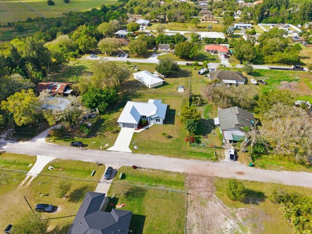 3269 NW 24th Ave, Okeechobee, FL 34972