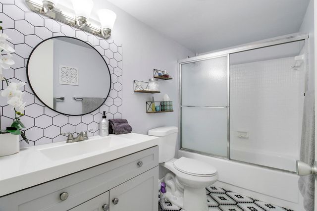 2721 N Garden Drive 309, Lake Worth, FL 33461