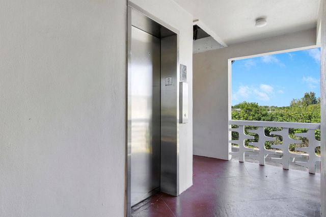 2721 N Garden Drive 309, Lake Worth, FL 33461