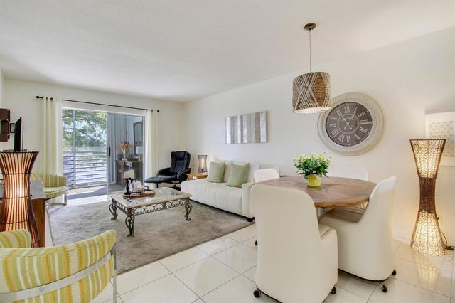 2721 N Garden Drive 309, Lake Worth, FL 33461