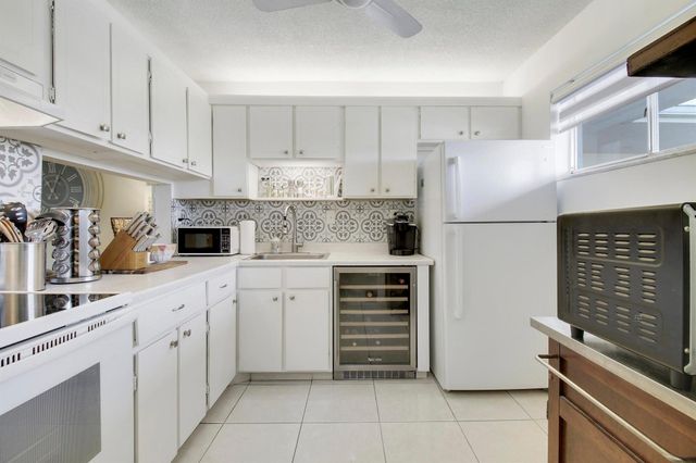 2721 N Garden Drive 309, Lake Worth, FL 33461