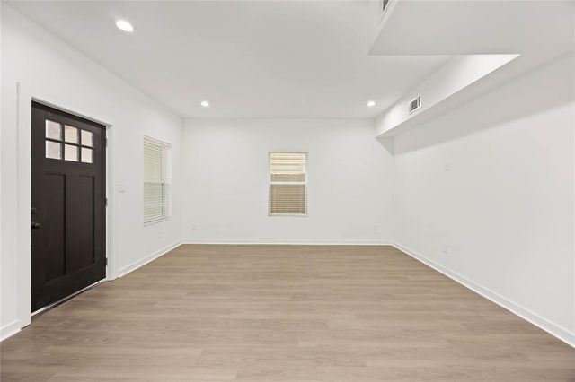 416 N Carolina Street B, Houston, TX 77029