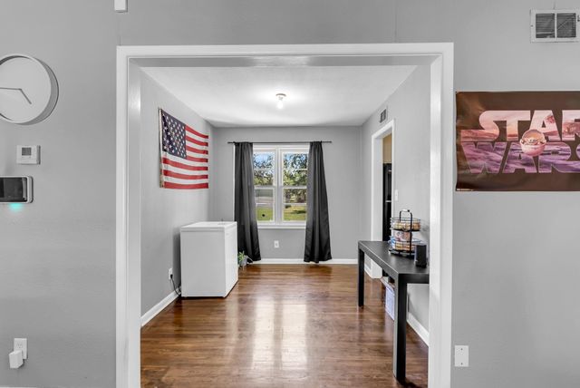 2181 S Wallace St, Wichita, KS 67218