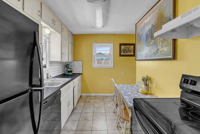 2181 S Wallace St, Wichita, KS 67218