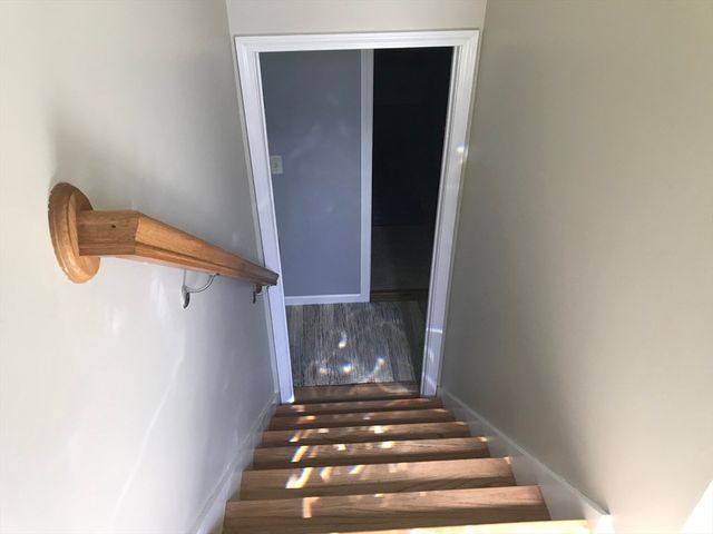 631 Warren Wright Rd, Belchertown, MA 01007