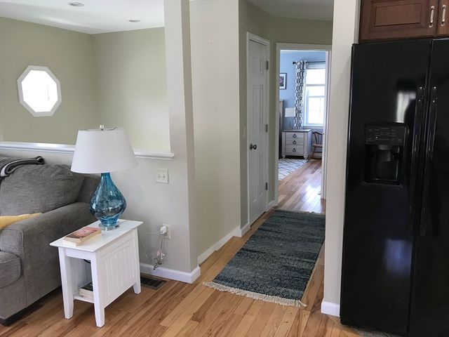 631 Warren Wright Rd, Belchertown, MA 01007