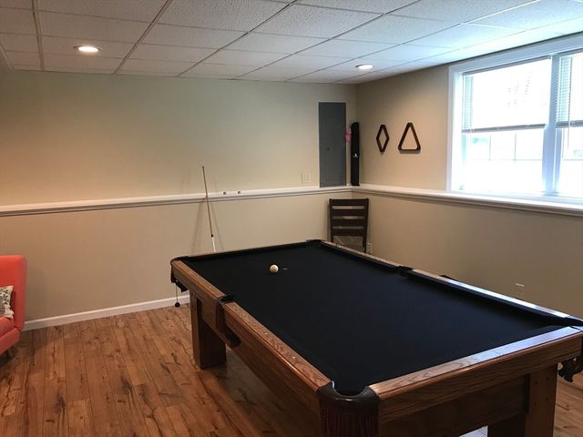 631 Warren Wright Rd, Belchertown, MA 01007