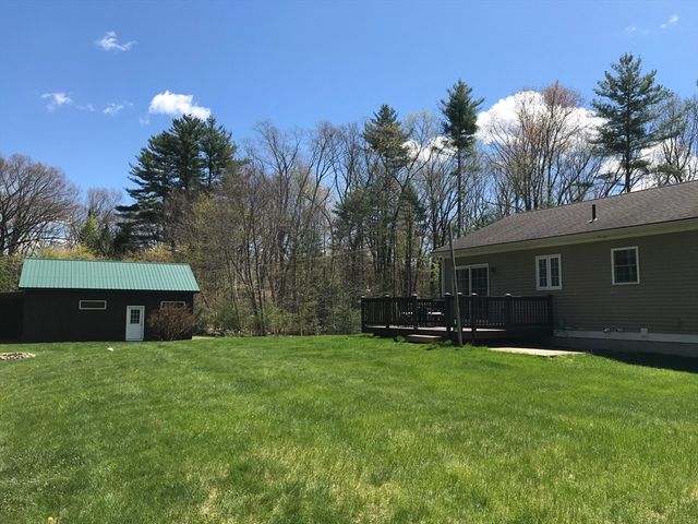 631 Warren Wright Rd, Belchertown, MA 01007