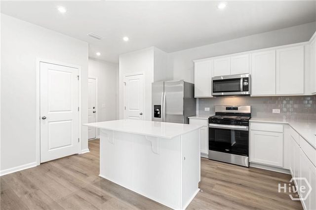 398 Crosstown Avenue, Richmond Hill, GA 31324