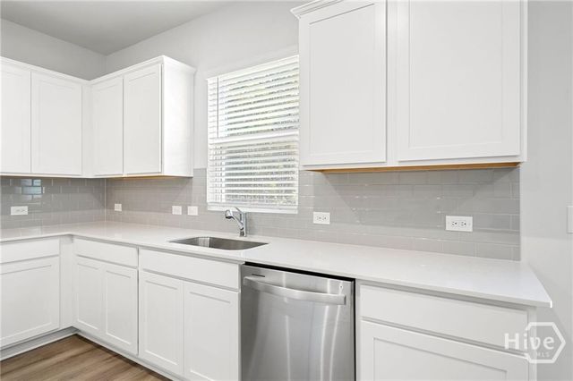 398 Crosstown Avenue, Richmond Hill, GA 31324