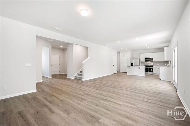 398 Crosstown Avenue, Richmond Hill, GA 31324