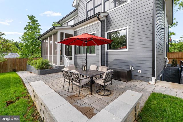 414 N MONROE ST, Arlington, VA 22201