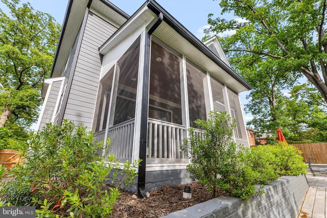 414 N MONROE ST, Arlington, VA 22201