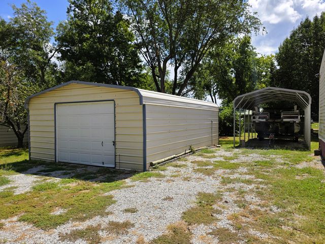 25360 S 607 Road, Grove, OK 74344