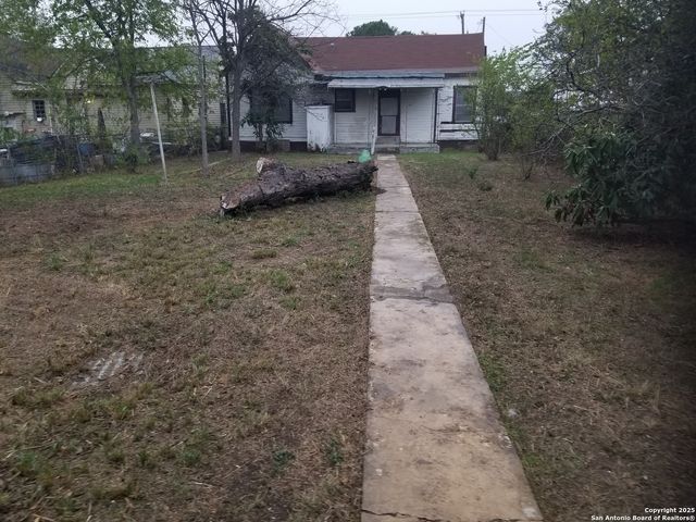 1709 Delgado, San Antonio, TX 78207