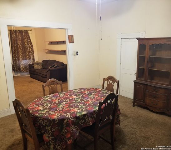 1709 Delgado, San Antonio, TX 78207