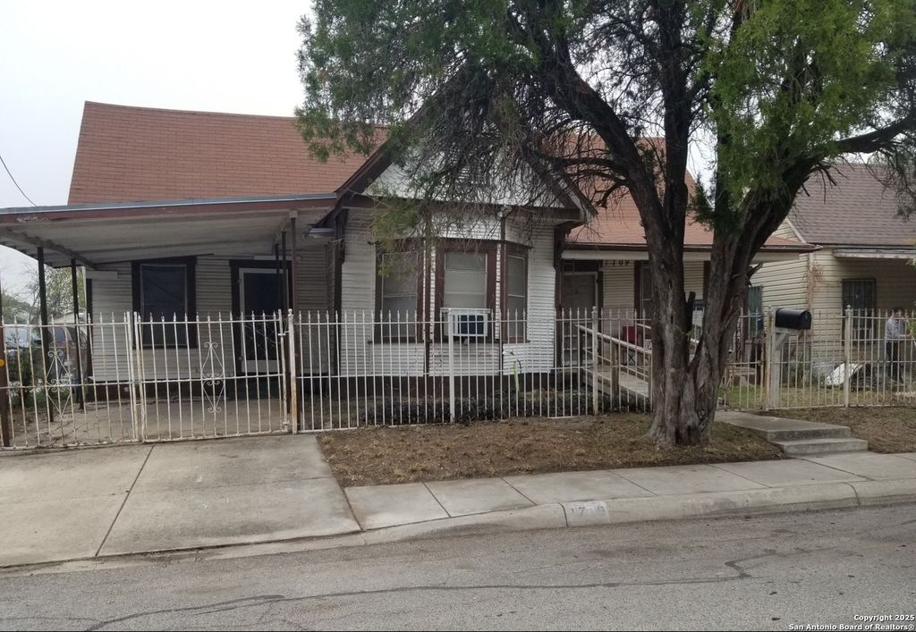 1709 Delgado, San Antonio, TX 78207