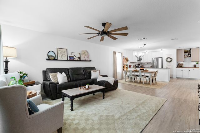 10811 Margarita Loop, Converse, TX 78109