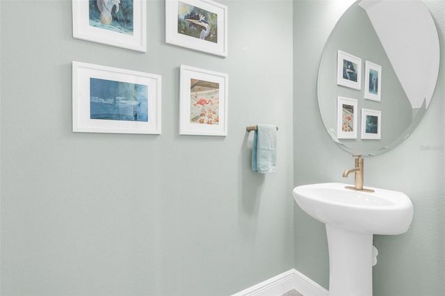 2019 SUNSHINE PEAK DRIVE, Minneola, FL 34715