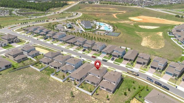 2019 SUNSHINE PEAK DRIVE, Minneola, FL 34715
