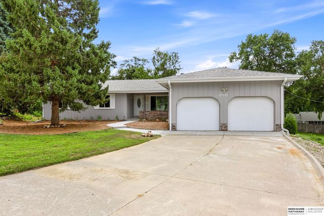 10061 Miami Circle, Omaha, NE 68134