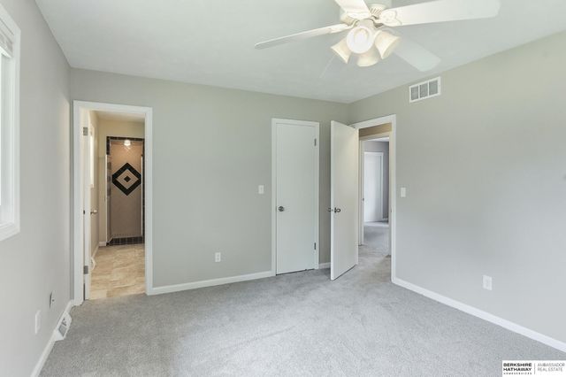 10061 Miami Circle, Omaha, NE 68134