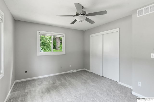 10061 Miami Circle, Omaha, NE 68134