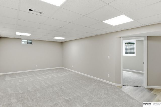10061 Miami Circle, Omaha, NE 68134