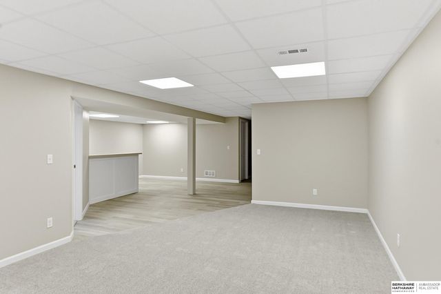 10061 Miami Circle, Omaha, NE 68134