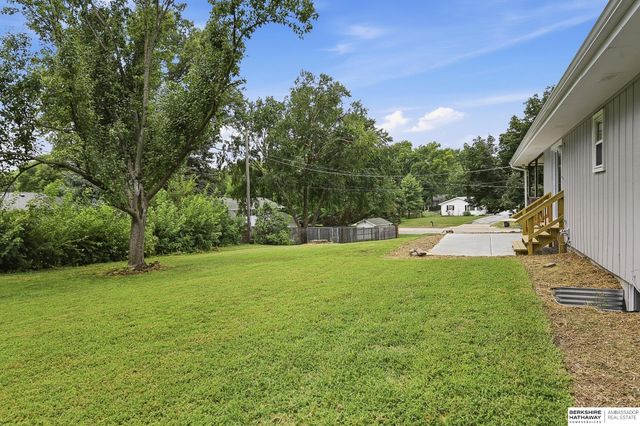 10061 Miami Circle, Omaha, NE 68134