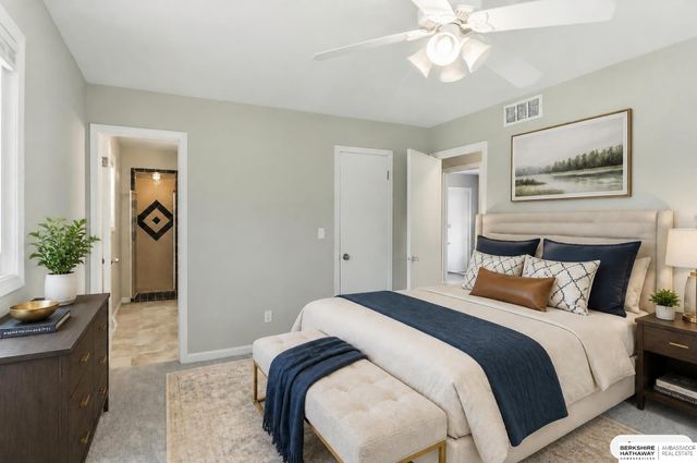 10061 Miami Circle, Omaha, NE 68134