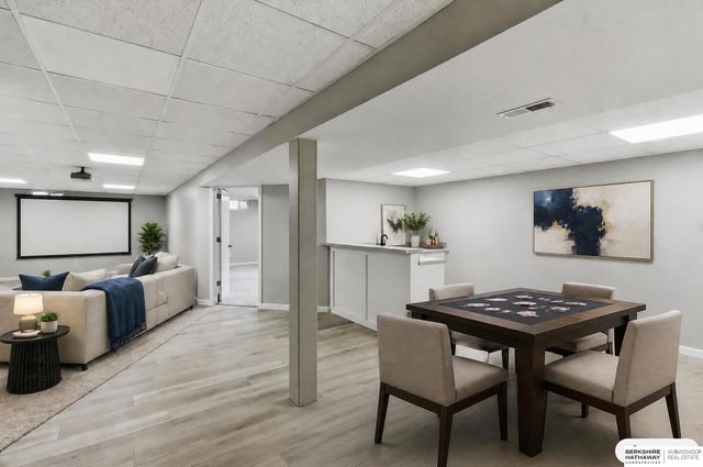 10061 Miami Circle, Omaha, NE 68134