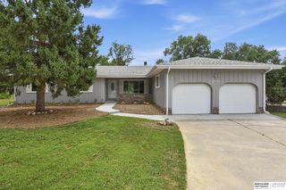 10061 Miami Circle, Omaha, NE 68134