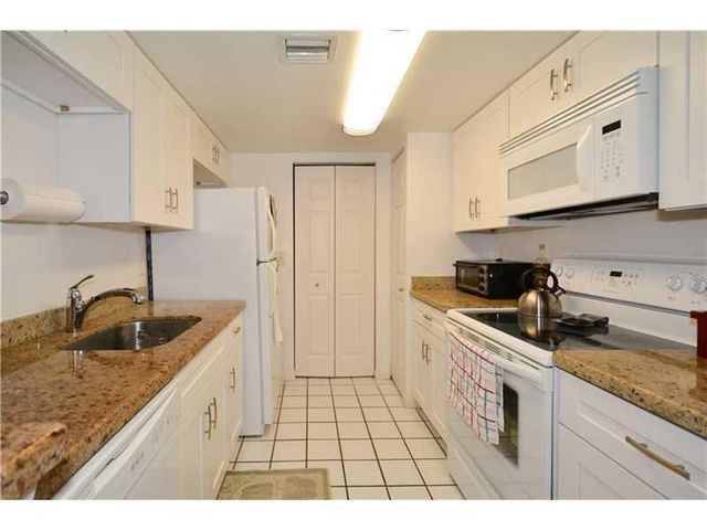 9901 WESTVIEW Drive 336, Coral Springs, FL 33076