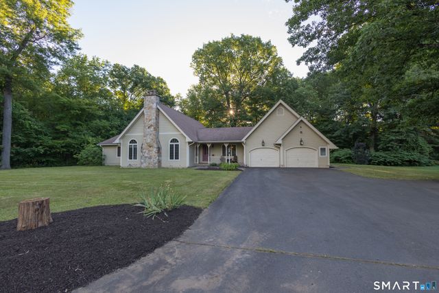 84 Luciano Drive, Southington, CT 06489