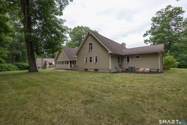 84 Luciano Drive, Southington, CT 06489