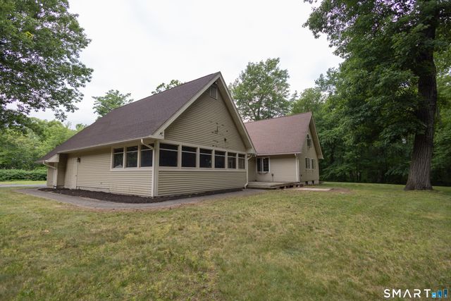 84 Luciano Drive, Southington, CT 06489